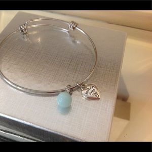 🎁 NIB Bracelet with gift box